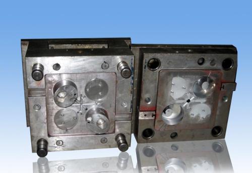 如何預防模具拉不開模？ 深圳塑膠模具開模